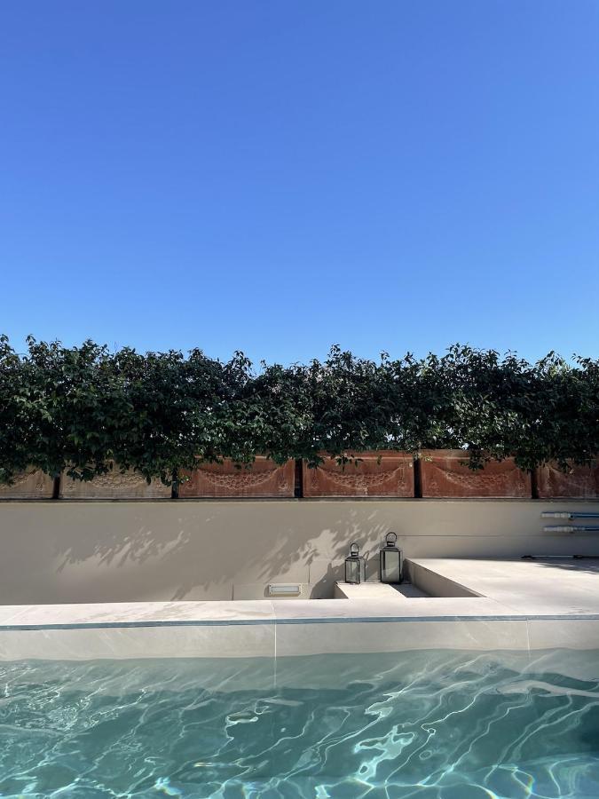 Modern Luxury Pool House Vakantiehuis *
