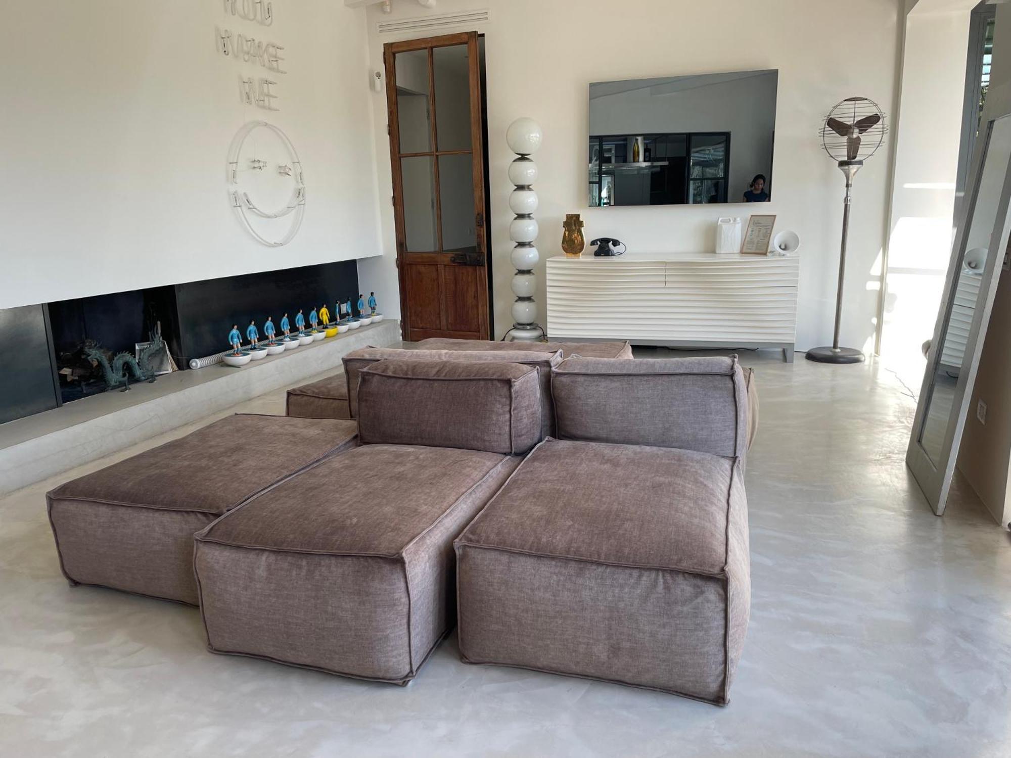 Vakantiehuis Modern Luxury Pool House *